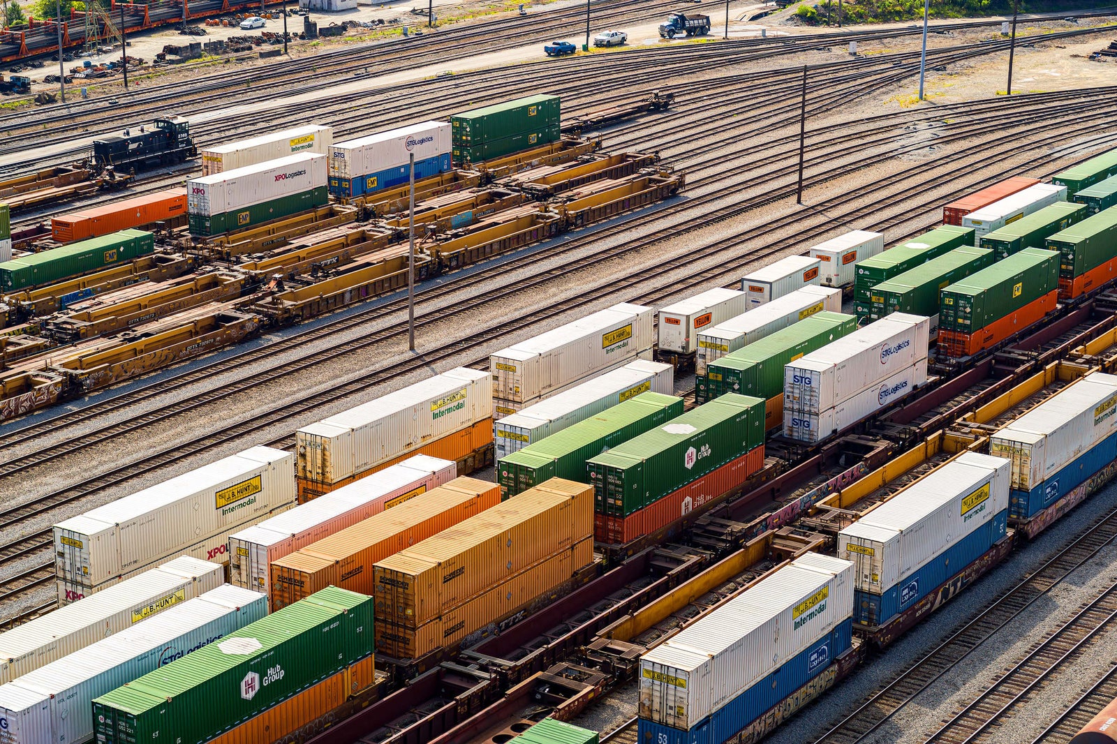 Rivalidade ferroviária: a jogada ousada da Schneider ao trocar a CSX pela Norfolk Southern